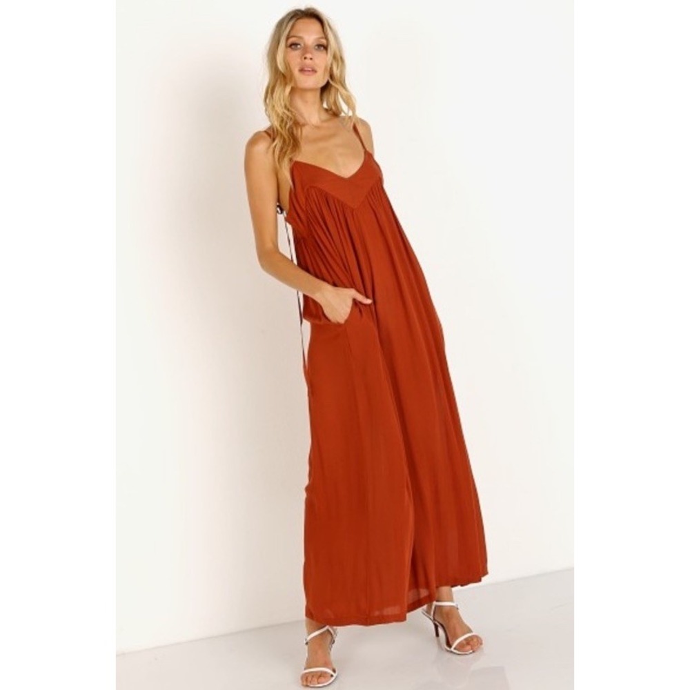 NWT Indah Size XSmall - Scarlet Palazzo Jumpsuit Mole Halter Neck Flared Leg